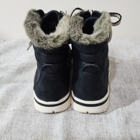 Cliffs By White Mountain Bootie Size 10M - Picture 4 of 9